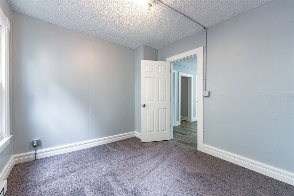 26-28 Calhoun Street Springfield, MA 01107 - Photo 21 of 39 Gallery Image 21