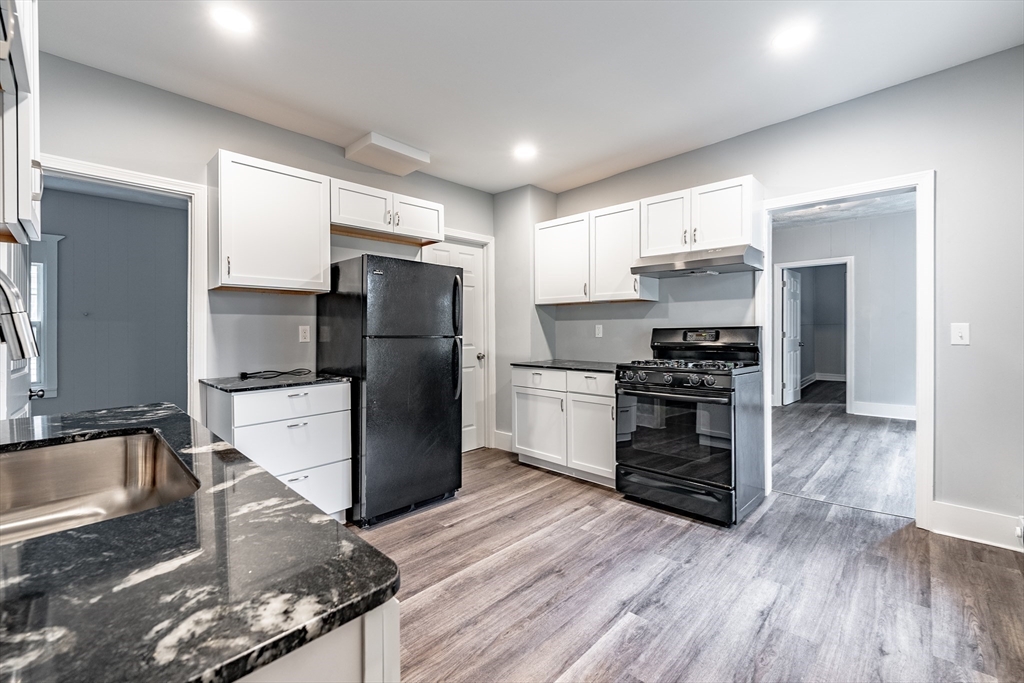 26-28 Calhoun Street Springfield, MA 01107 - Photo 3 of 39 Gallery Image 3