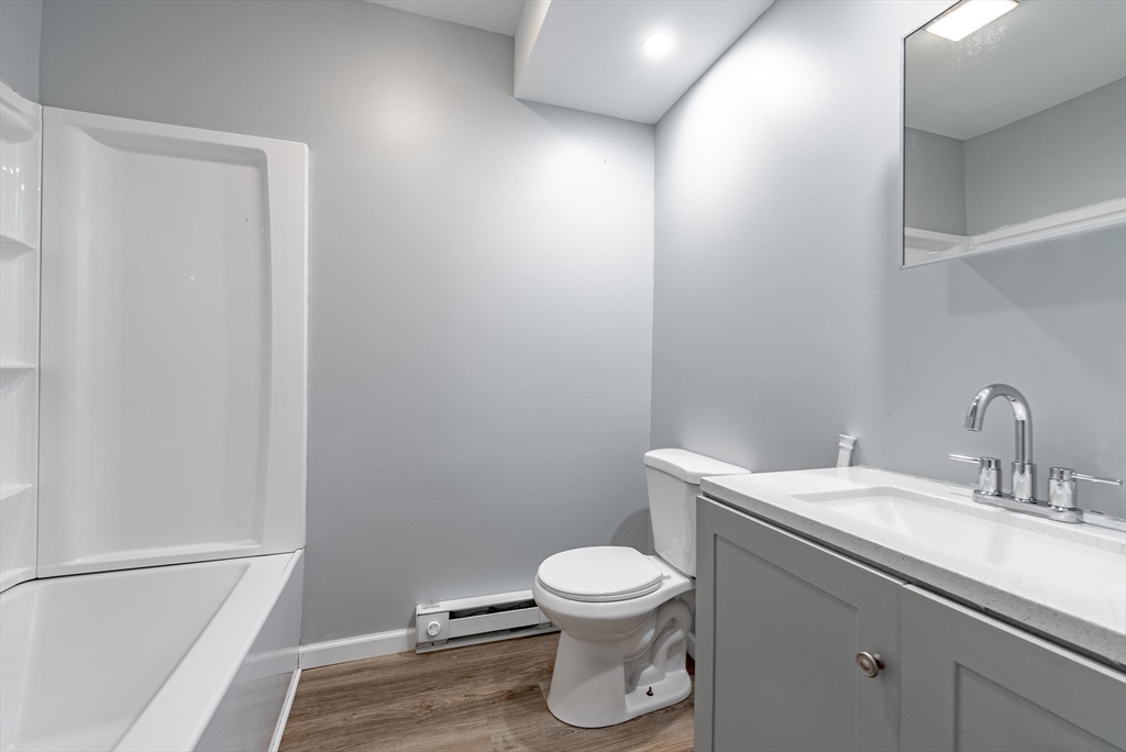 26-28 Calhoun Street Springfield, MA 01107 - Photo 10 of 39 Gallery Image 10