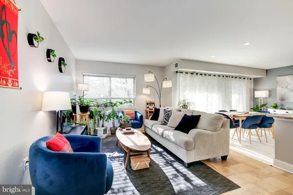 $235,000 | 5202 Crossfield Court, Unit 117, Rockville, MD 20852