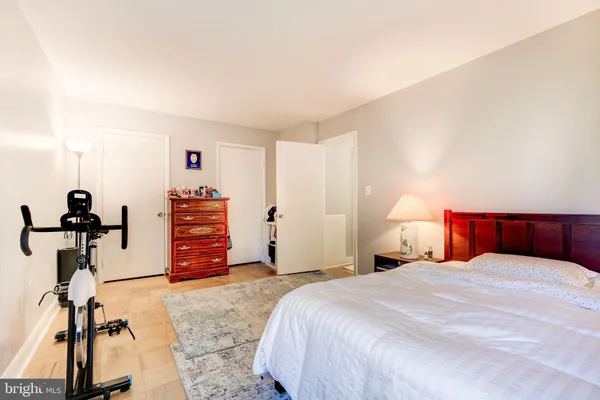 $235,000 | 5202 Crossfield Court, Unit 117, Rockville, MD 20852