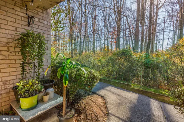 $235,000 | 5202 Crossfield Court, Unit 117, Rockville, MD 20852