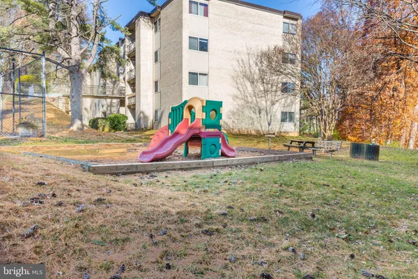 $235,000 | 5202 Crossfield Court, Unit 117, Rockville, MD 20852