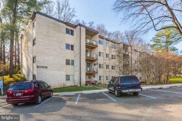 $235,000 | 5202 Crossfield Court, Unit 117, Rockville, MD 20852