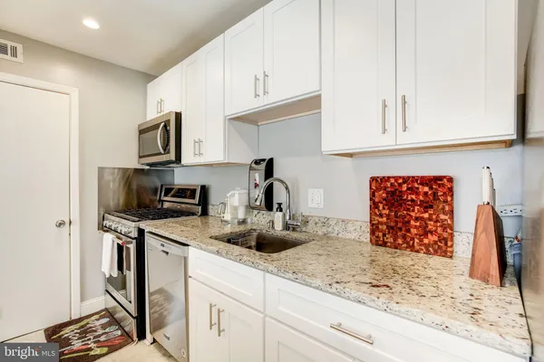 $235,000 | 5202 Crossfield Court, Unit 117, Rockville, MD 20852