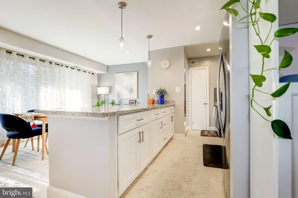 $235,000 | 5202 Crossfield Court, Unit 117, Rockville, MD 20852