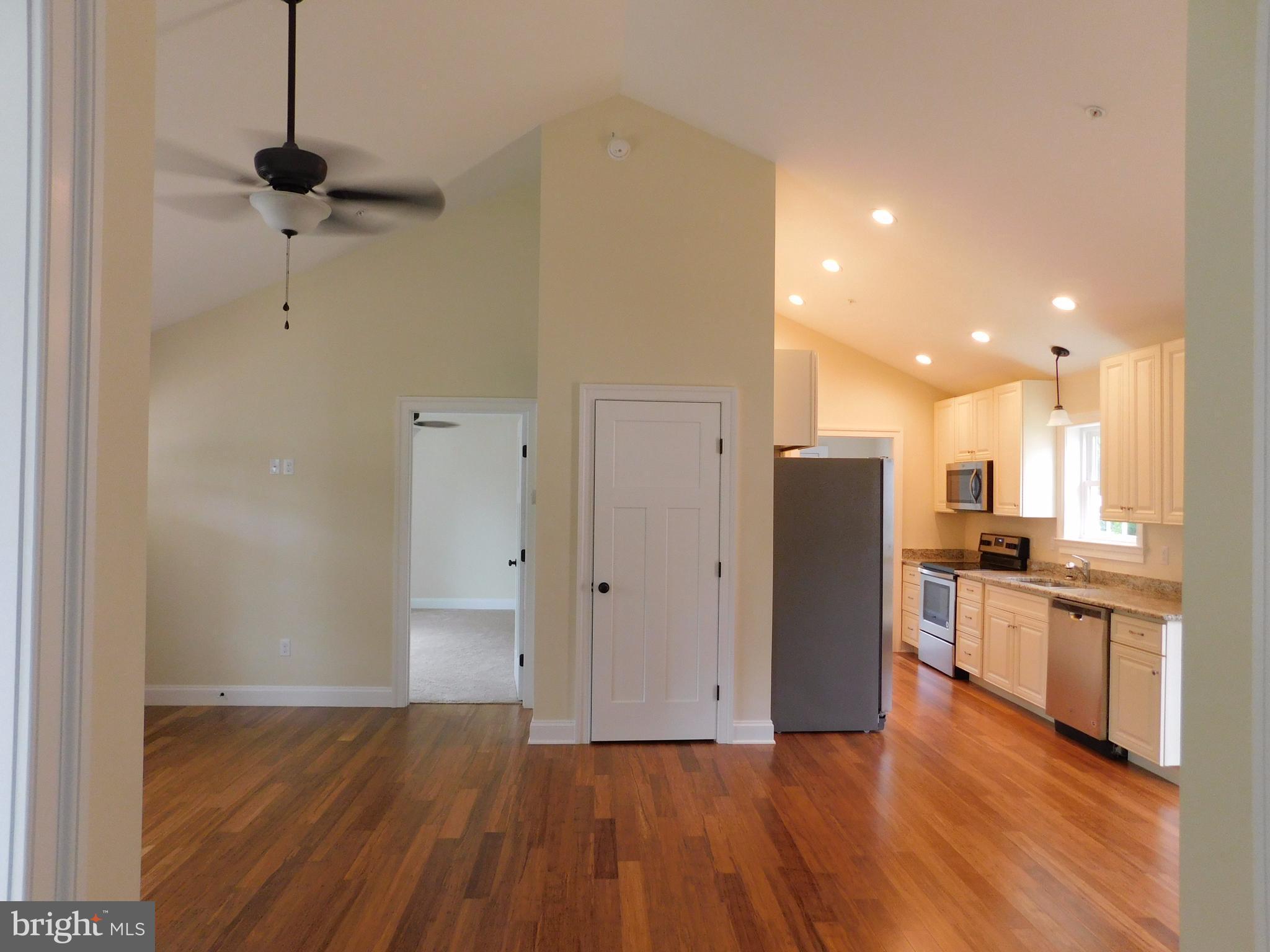 102 Merrick Avenue Secretary, MD 21664 - Photo 6 of 15 Dining Room/living room