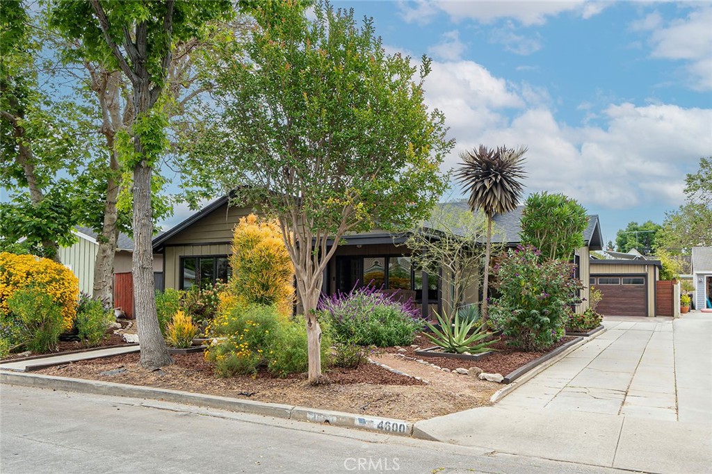 Welcome to 4600 E Village Road