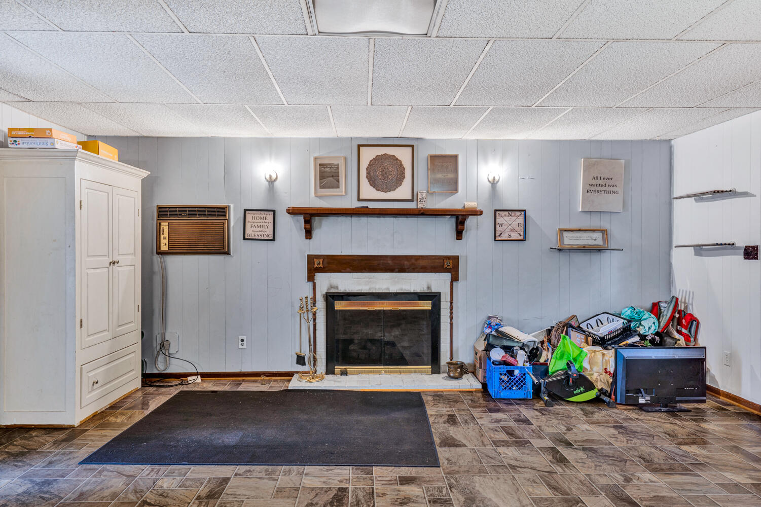 505 Holiday Road Vinton, VA 24179 - Photo 12 of 20 a living room with furniture and a fireplace