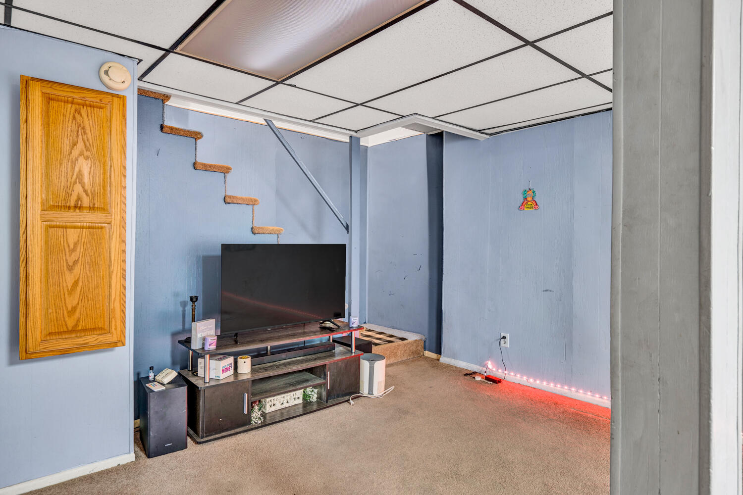 505 Holiday Road Vinton, VA 24179 - Photo 13 of 20 a room that has a bed and a flat screen tv
