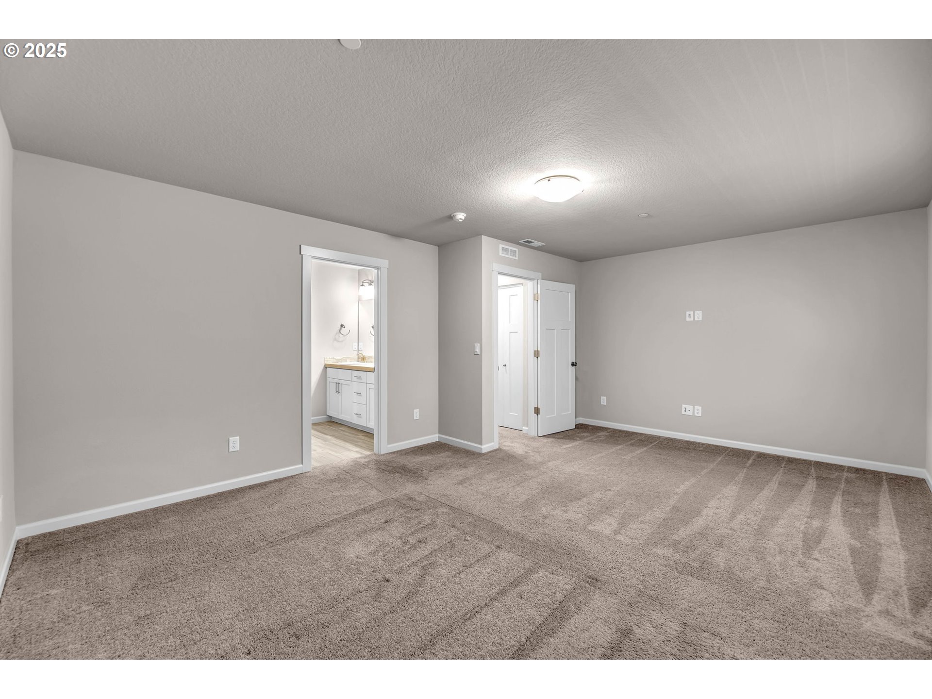 4147 South Canyon View Circle Ridgefield, WA 98642 - Photo 25 of 44 a view of an empty room