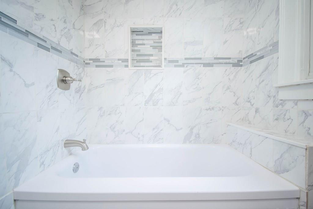 7 Littleton Street Springfield, MA 01104 - Photo 29 of 32