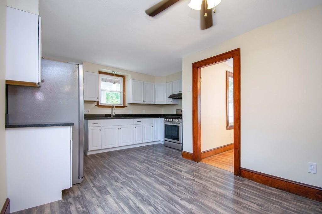 7 Littleton Street Springfield, MA 01104 - Photo 8 of 32