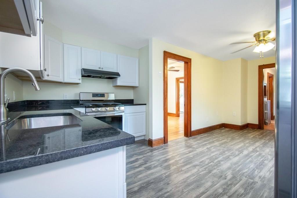 7 Littleton Street Springfield, MA 01104 - Photo 10 of 32