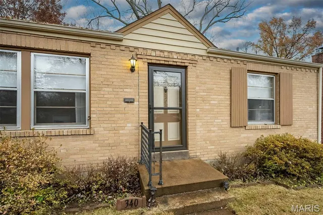 $279,000 | 340 Calvert Avenue, Webster Groves, MO 63119