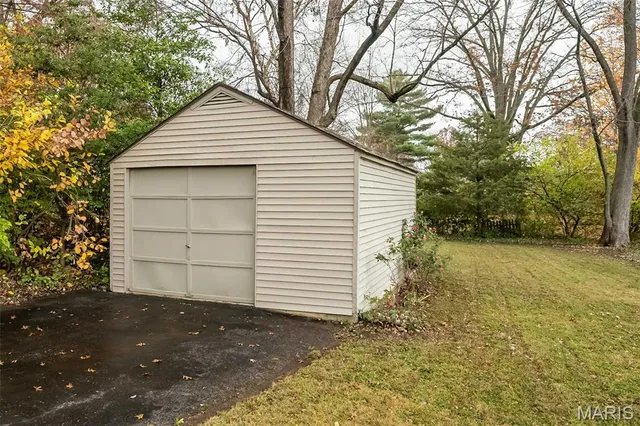 $279,000 | 340 Calvert Avenue, Webster Groves, MO 63119