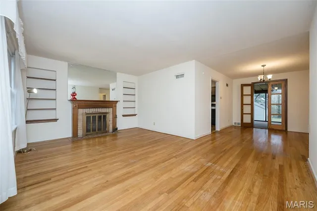 $279,000 | 340 Calvert Avenue, Webster Groves, MO 63119