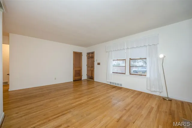 $279,000 | 340 Calvert Avenue, Webster Groves, MO 63119