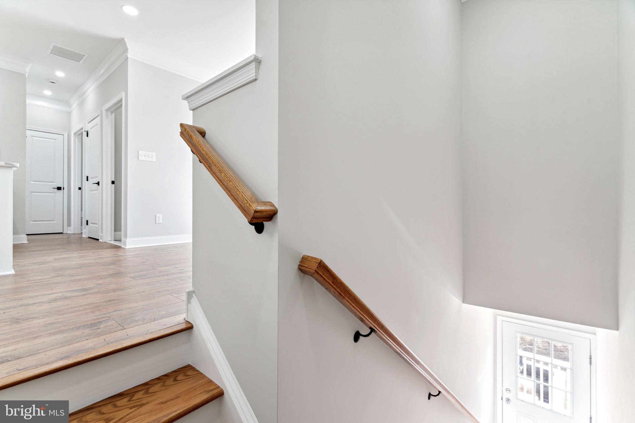 48 Evergreen Lane Phoenixville, PA 19460 - Photo 2 of 42 a view of entryway