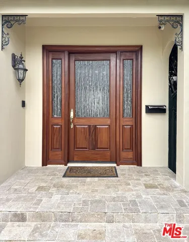 a view of a entryway