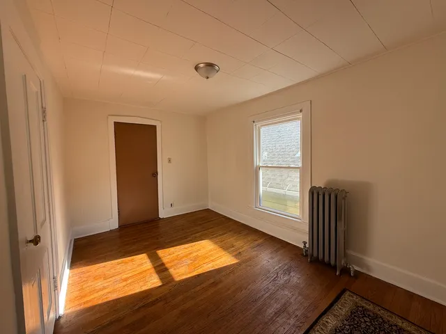 $1,500 | 2053 North Kenneth Avenue, Unit 2, Chicago, IL 60639