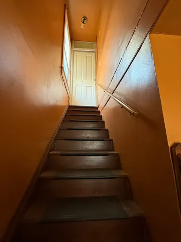 $1,500 | 2053 North Kenneth Avenue, Unit 2, Chicago, IL 60639