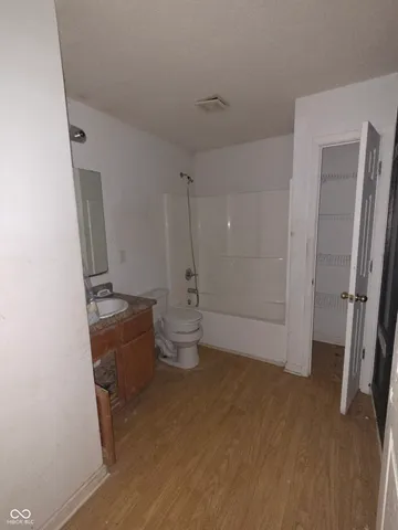 $199,900 | 2015 Ralston Avenue, Indianapolis, IN 46218