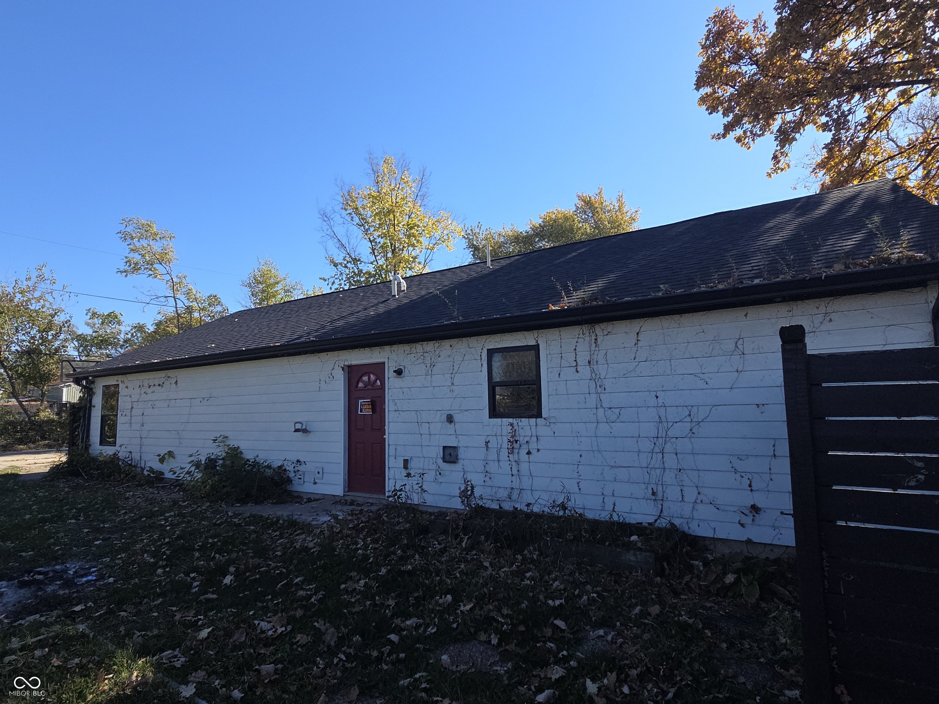 2015 Ralston Avenue Indianapolis, IN 46218 - Photo 5 of 21