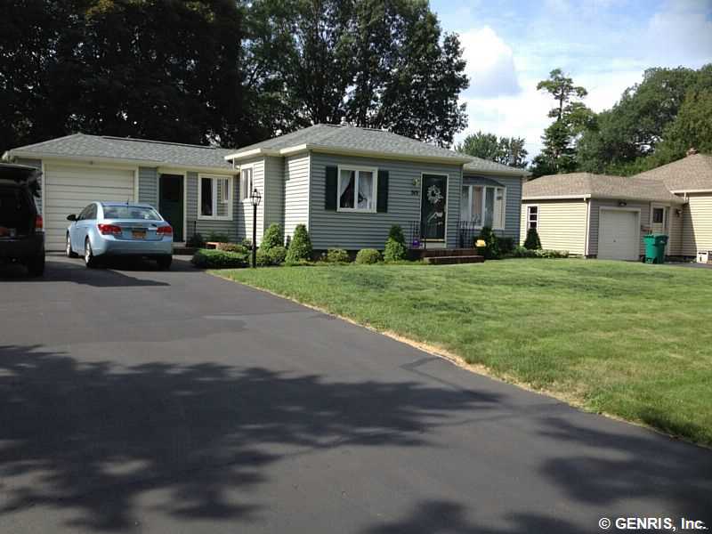 315 Pemberton Road Irondequoit, NY 14622 - Photo 1 of 1 Exterior Front