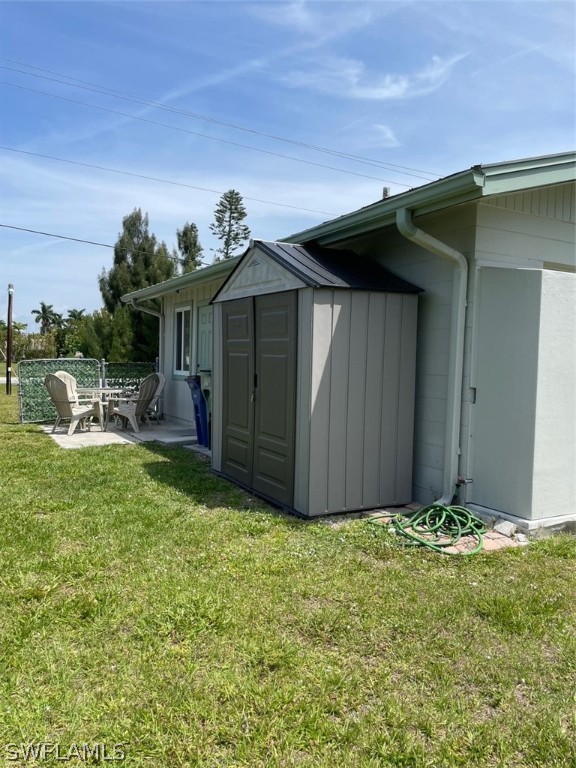 11731 Iona Road Fort Myers, FL 33908 - Photo 23 of 26 a view of outdoor space yard and balcony