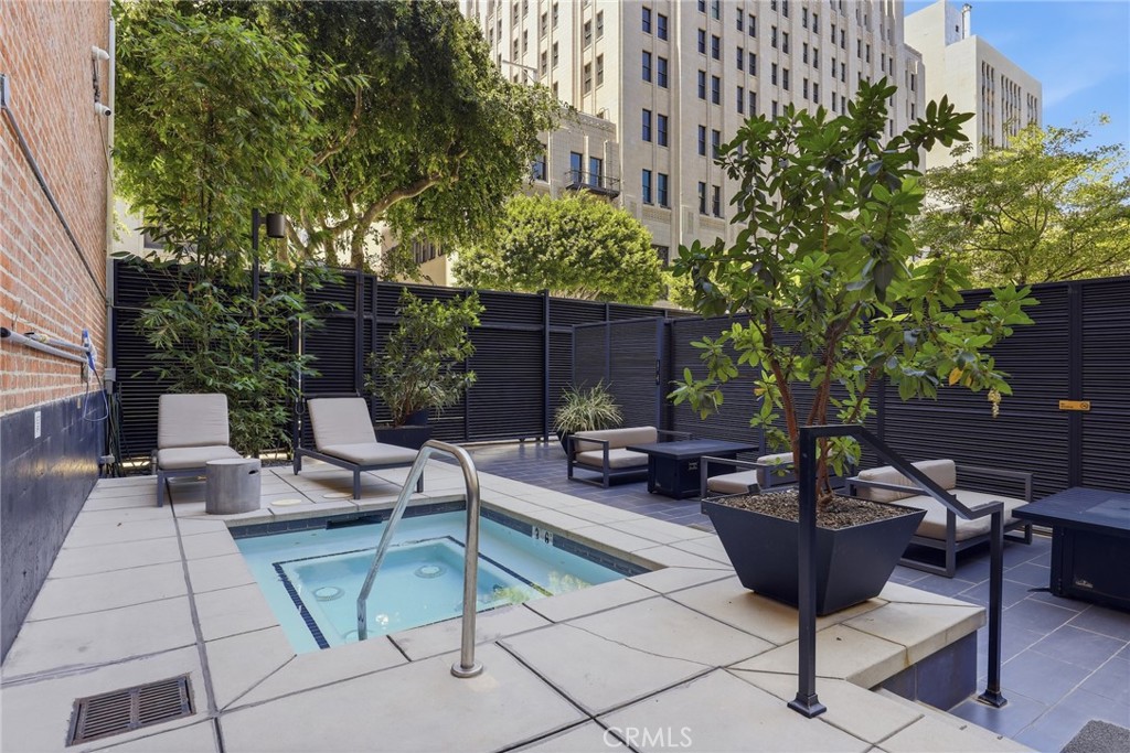 460 South Spring Street, Unit 1008 Los Angeles, CA 90013 - Photo 21 of 27