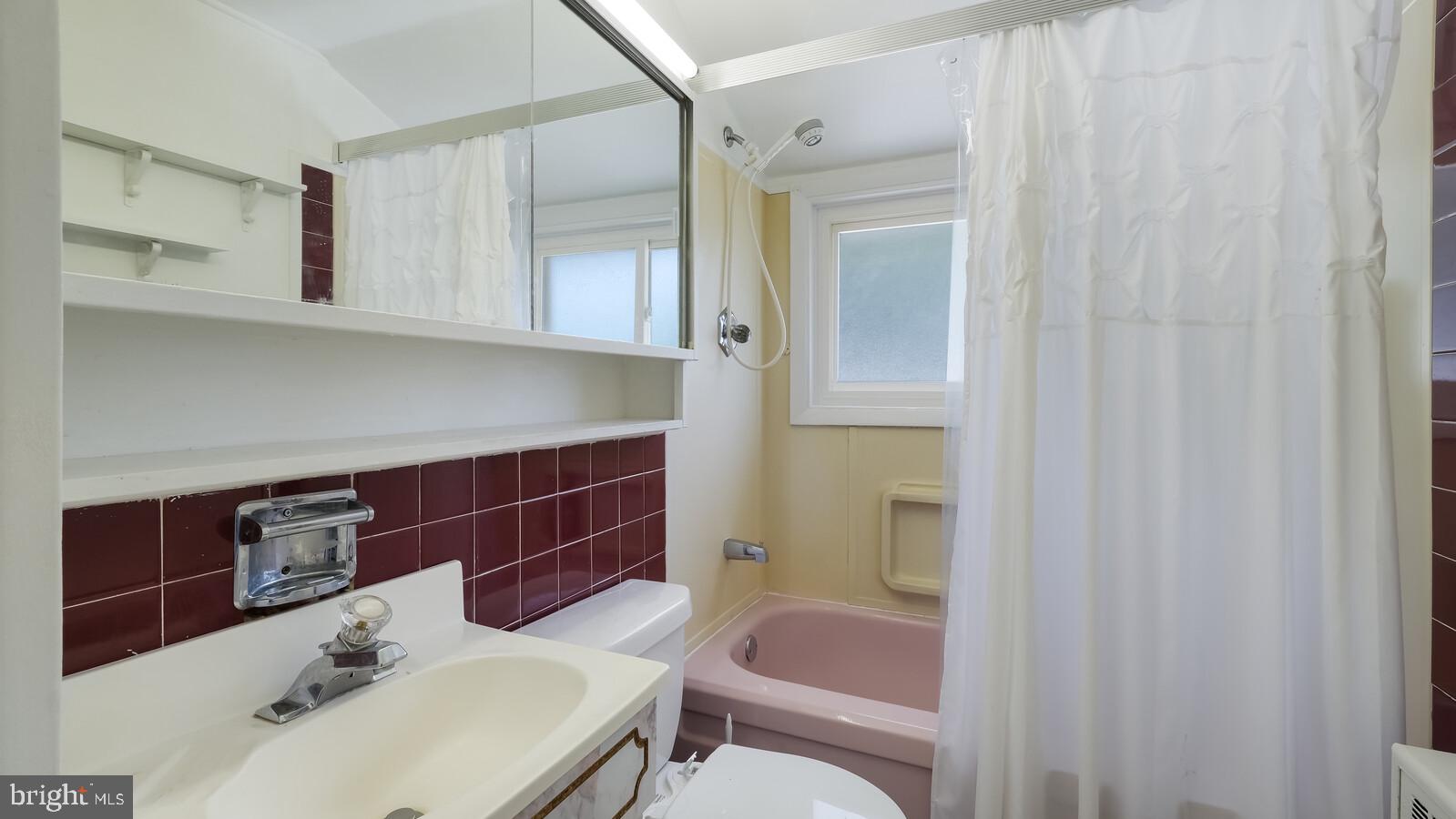 48 Hemlock Road Levittown, PA 19056 - Photo 24 of 32 Upstairs Bath