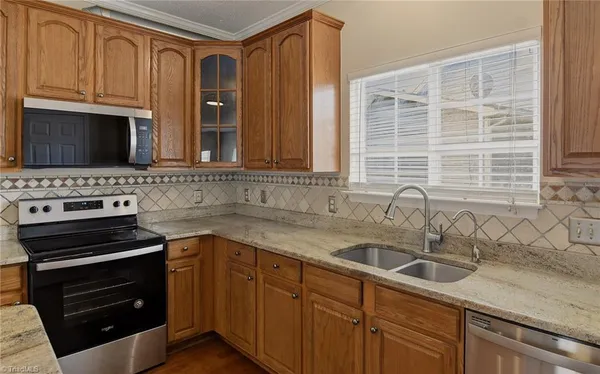 $2,000 | 4623 Village Square Court, Greensboro, NC 27409