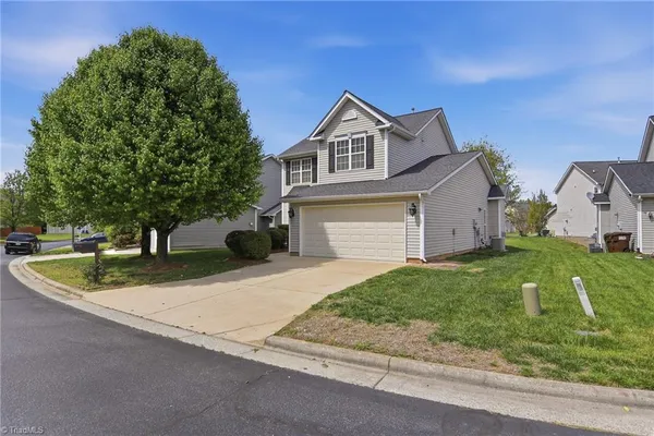 $2,000 | 4623 Village Square Court, Greensboro, NC 27409