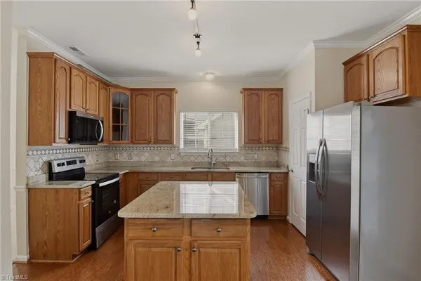 $2,000 | 4623 Village Square Court, Greensboro, NC 27409