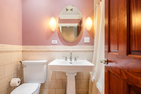 $340,000 | 375 Juniper Tree Court, Hoffman Estates, IL 60169