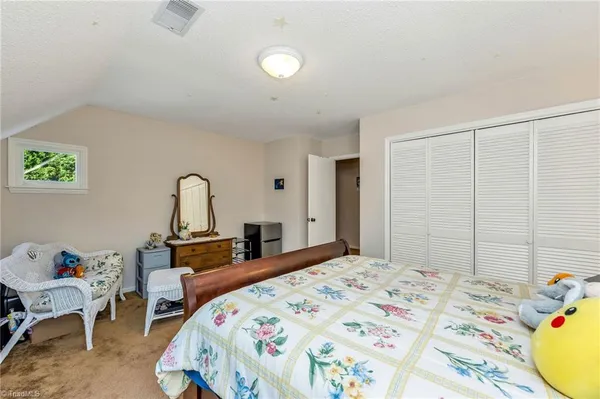 $398,000 | 257 Smitheys Country Lane, Millers Creek, NC 28651