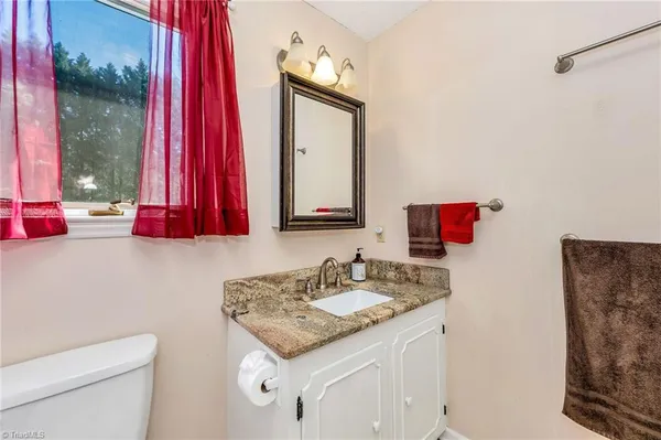 $398,000 | 257 Smitheys Country Lane, Millers Creek, NC 28651