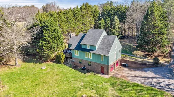 $398,000 | 257 Smitheys Country Lane, Millers Creek, NC 28651