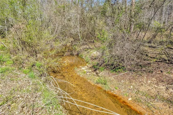 $398,000 | 257 Smitheys Country Lane, Millers Creek, NC 28651