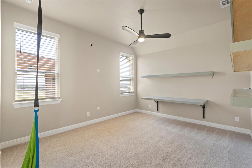 305 Monument Place Azle, TX 76020 - Photo 16 of 39