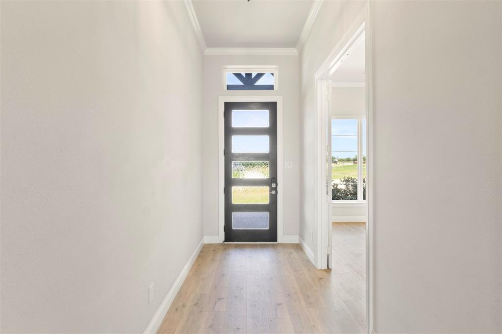 305 Monument Place Azle, TX 76020 - Photo 18 of 39