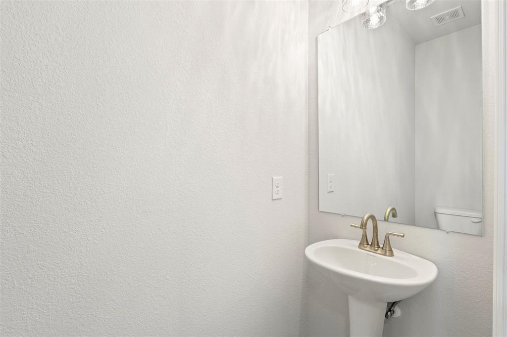 305 Monument Place Azle, TX 76020 - Photo 25 of 39
