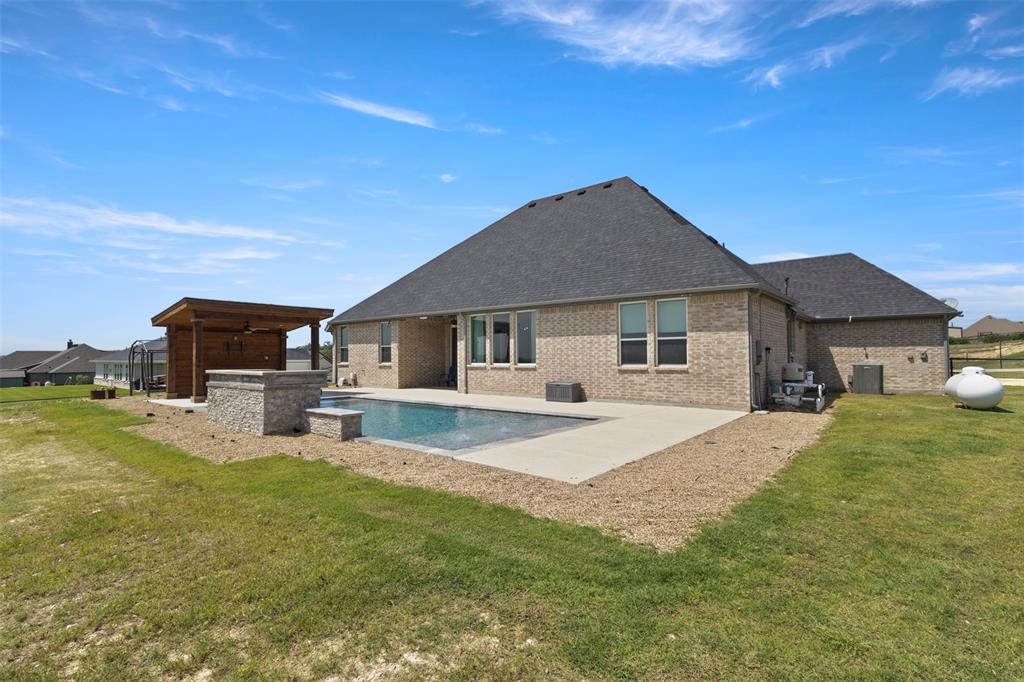 305 Monument Place Azle, TX 76020 - Photo 31 of 39