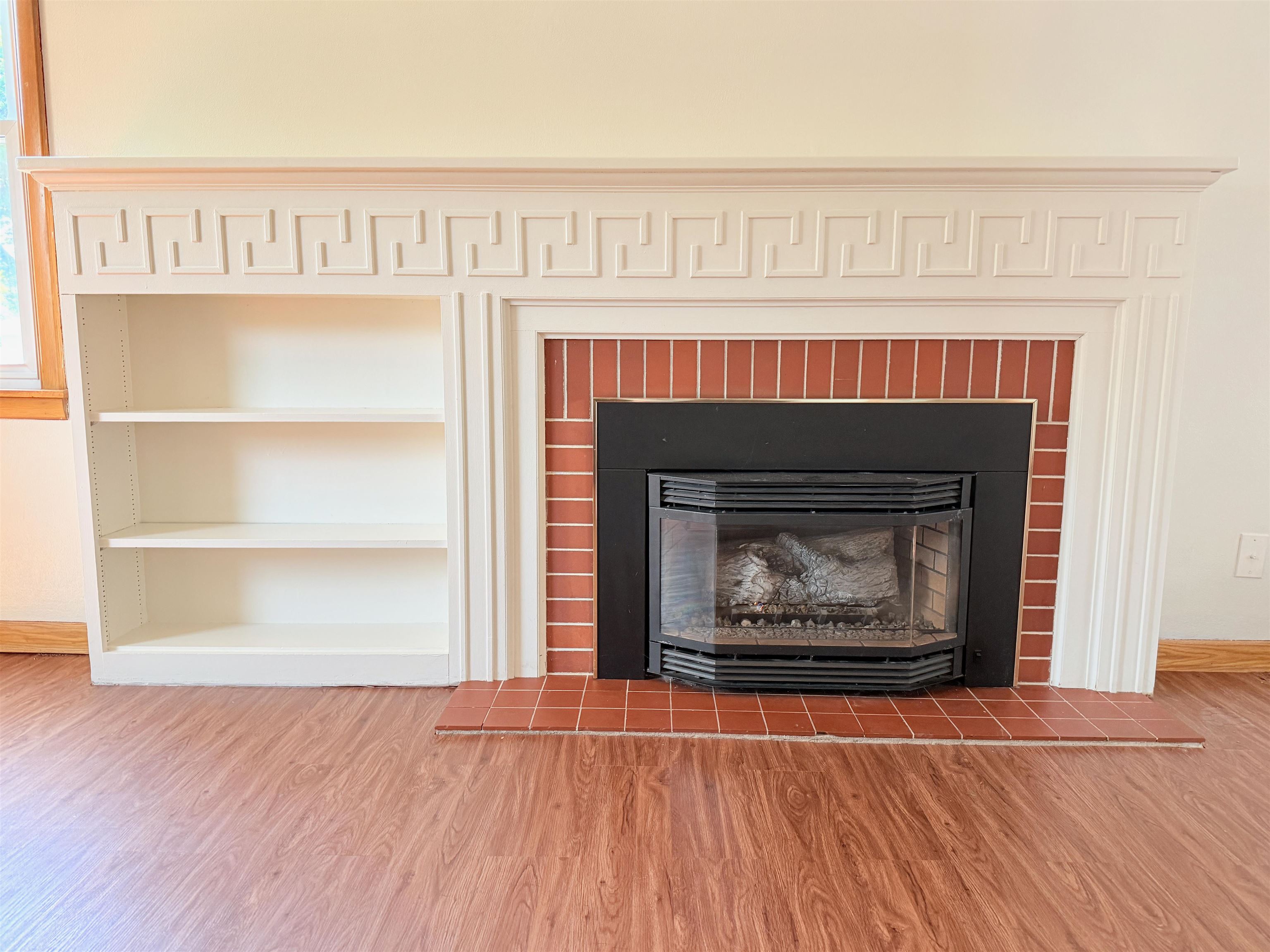 619 East Byrd Street Appleton, WI 54911 - Photo 5 of 28