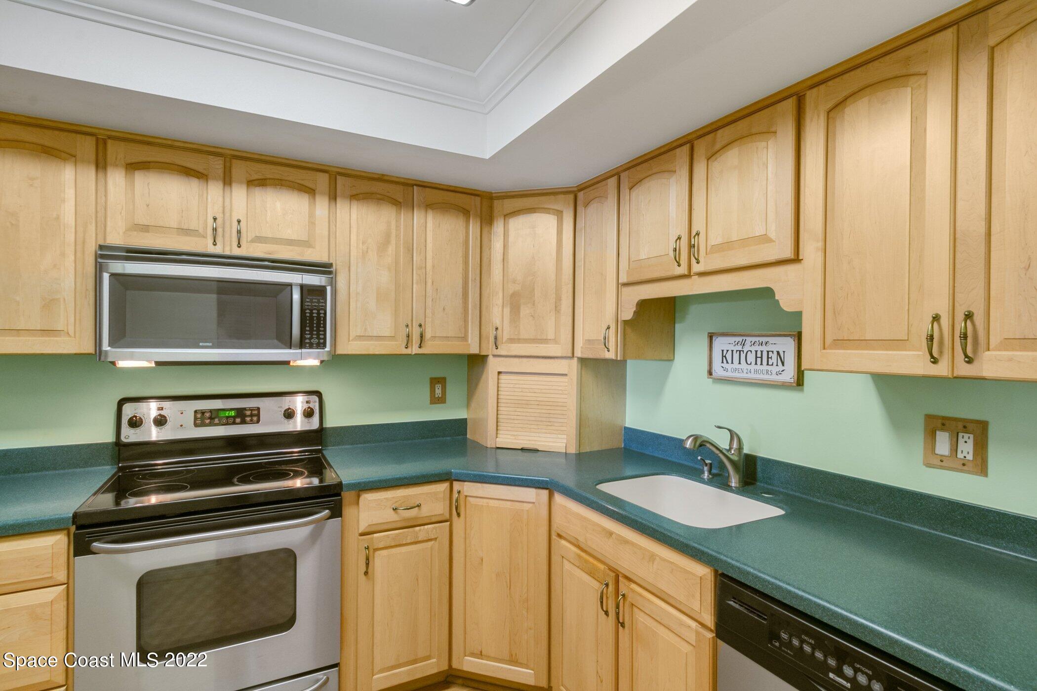 2775 North Wickham Road, Unit 302 Melbourne, FL 32935 - Photo 11 of 20 Seamless Sink