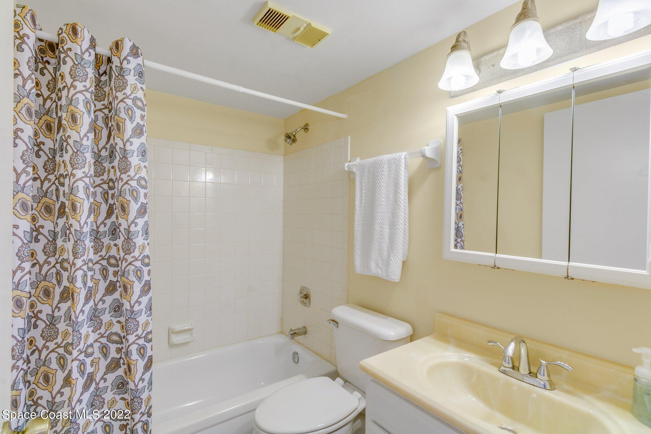 2775 North Wickham Road, Unit 302 Melbourne, FL 32935 - Photo 17 of 20 Hall Bathroom
