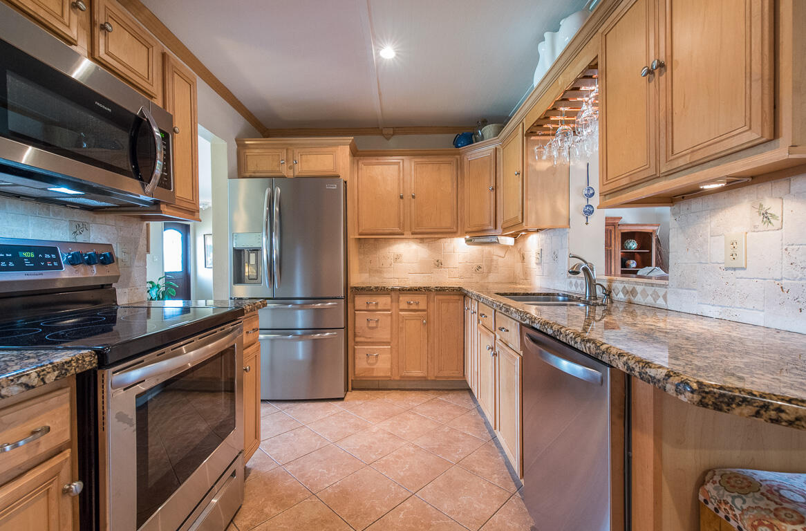 1170 Southwest 11th Street Boca Raton, FL 33486 - Photo 12 of 27 1130 SW 11 street 3-14