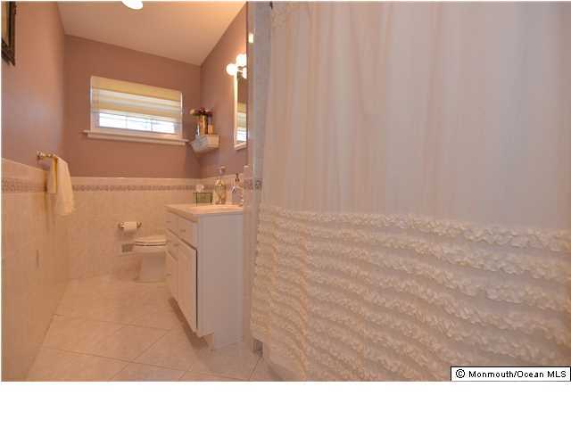 10 Old Manor Road Holmdel, NJ 07733 - Photo 16 of 24 Additional Photo
