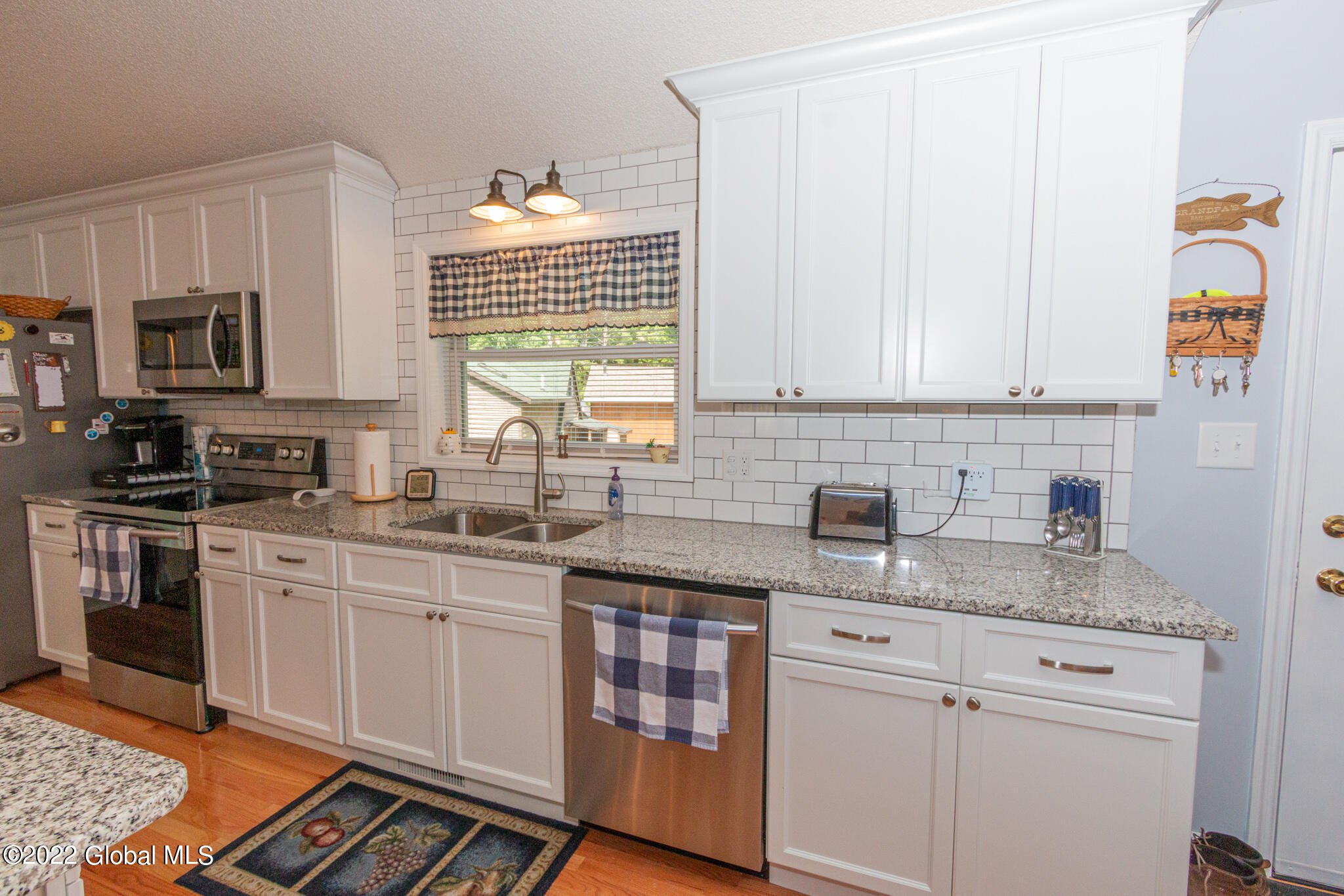 245 Maple Ridge Rd-14